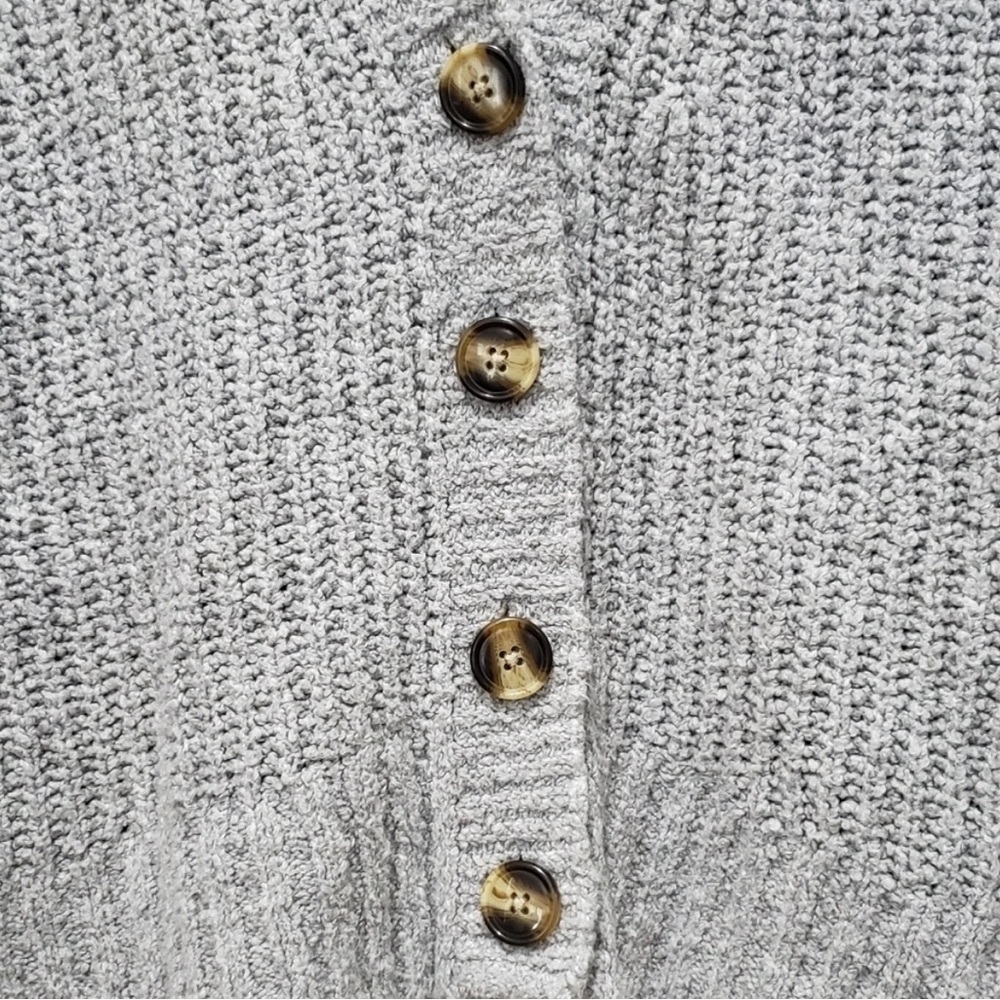American Eagle | Gray Chunky Knit Cardigan Sweater - Picture 3 of 5